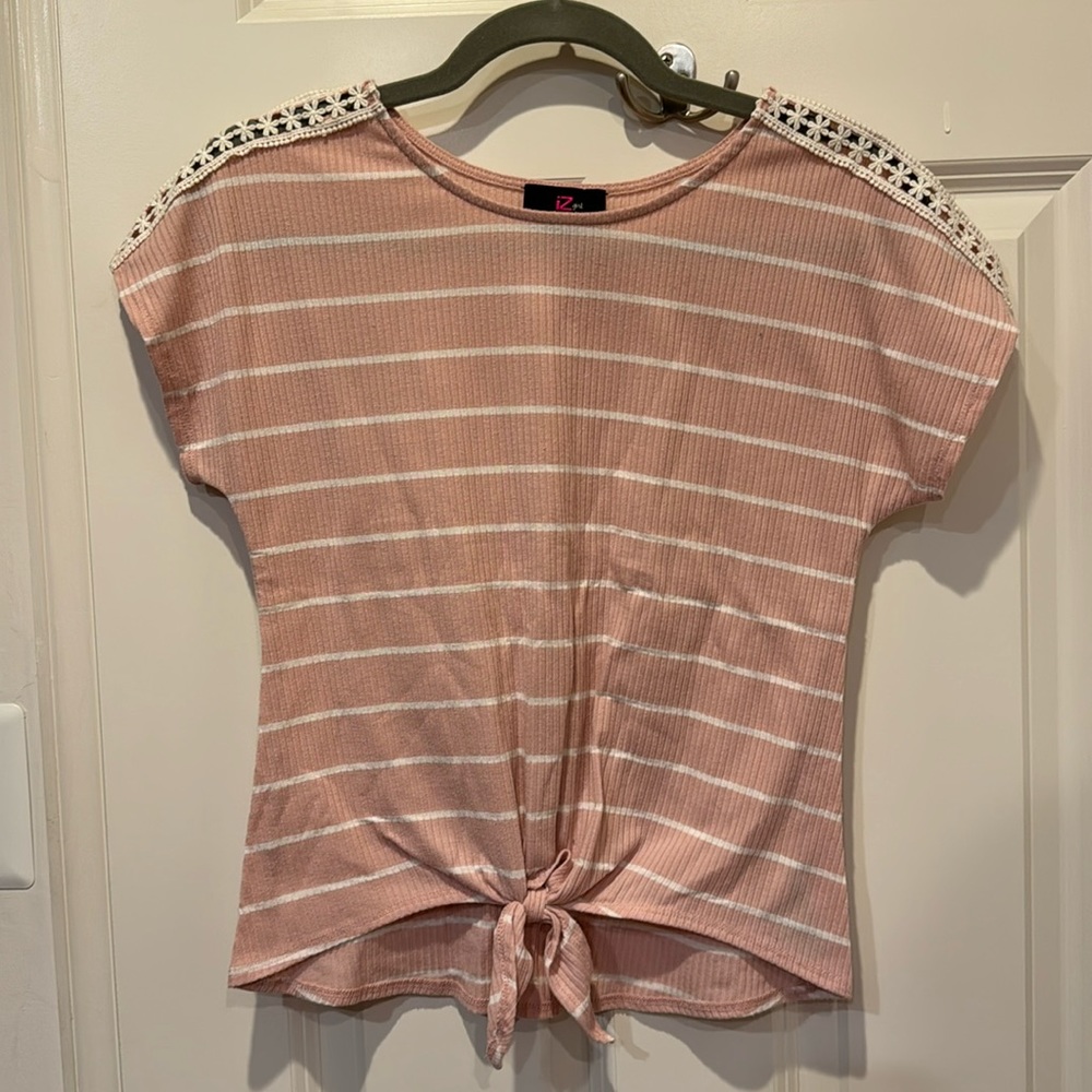 IZ Byer Girl pink shirt with tie front, size L (14)